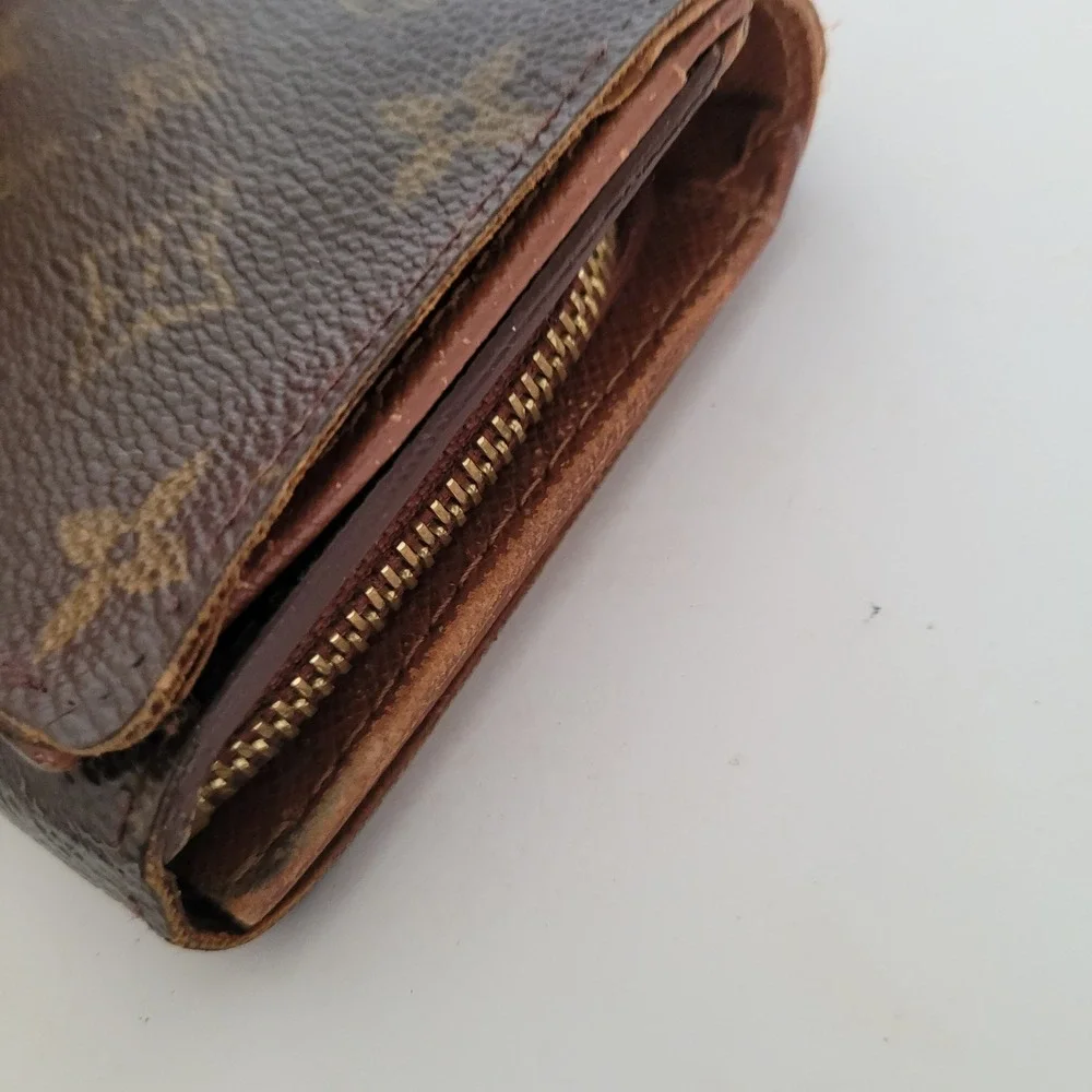 Louis Vuitton Monogram Canvas Portefeuille Tresor Wallet Brown CA0050
